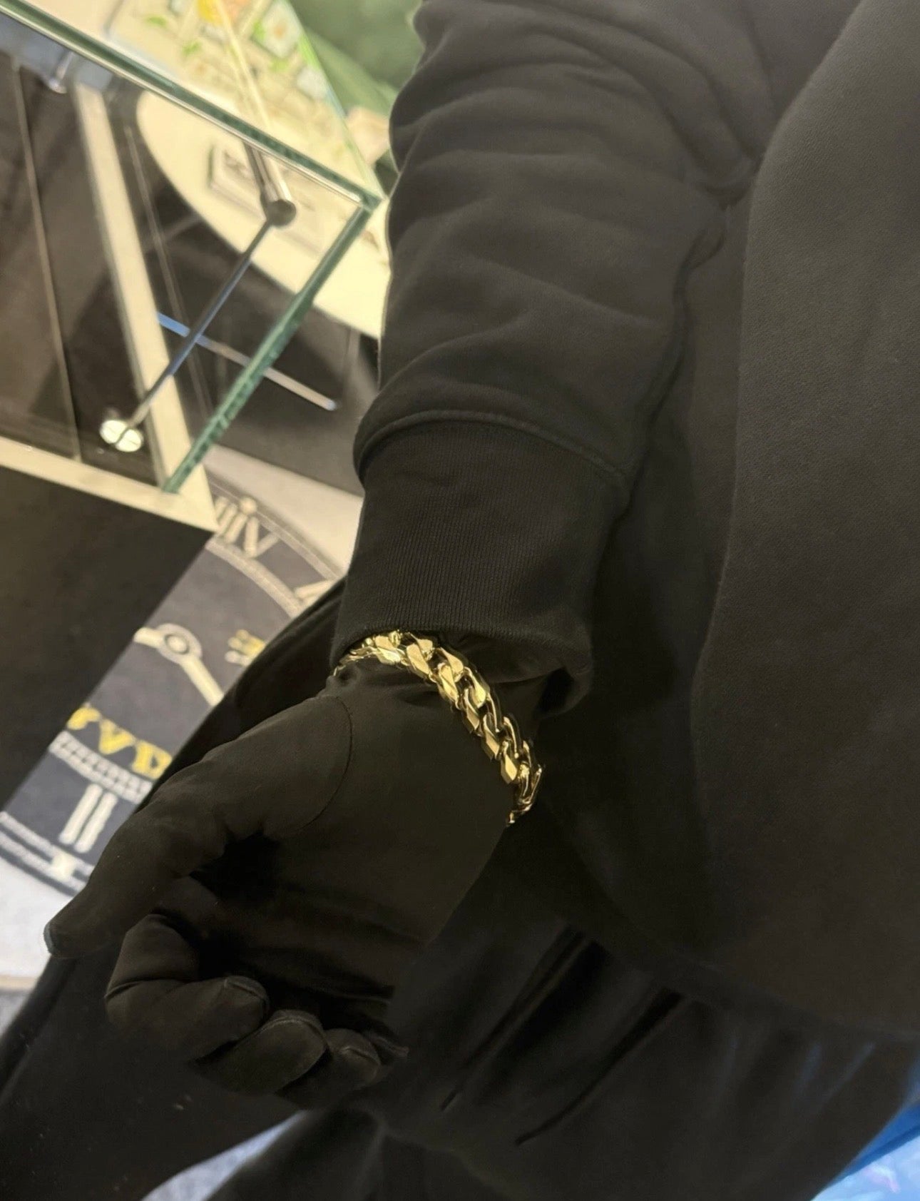 9ct Solid Gold Curb Heavy Bracelet - LH Watch Trade - 86.2g