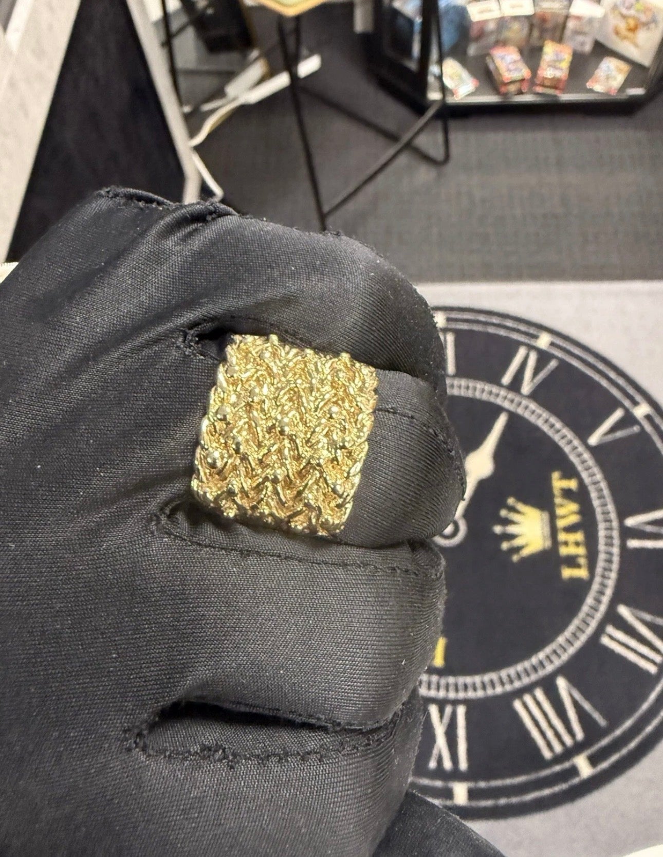 9ct Gold Keeper Ring Men’s Jewellery Hallmarked - 600 On Collection