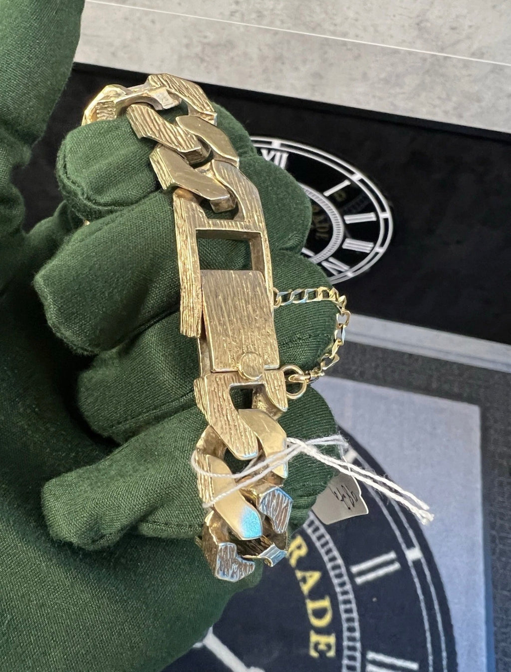 Men’s Heavy Curb ID Bracelet 9ct Solid Gold Lh Watch Trade