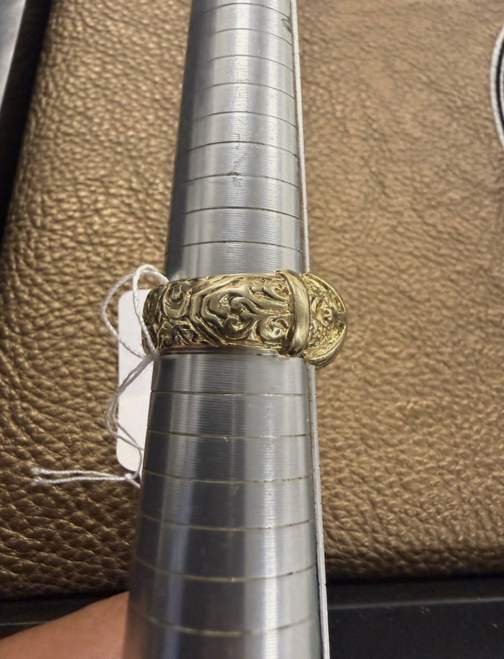 9ct Gold Buckle Ring - Beautiful Attention To Detail Hallmarked Size Z - 14.3g