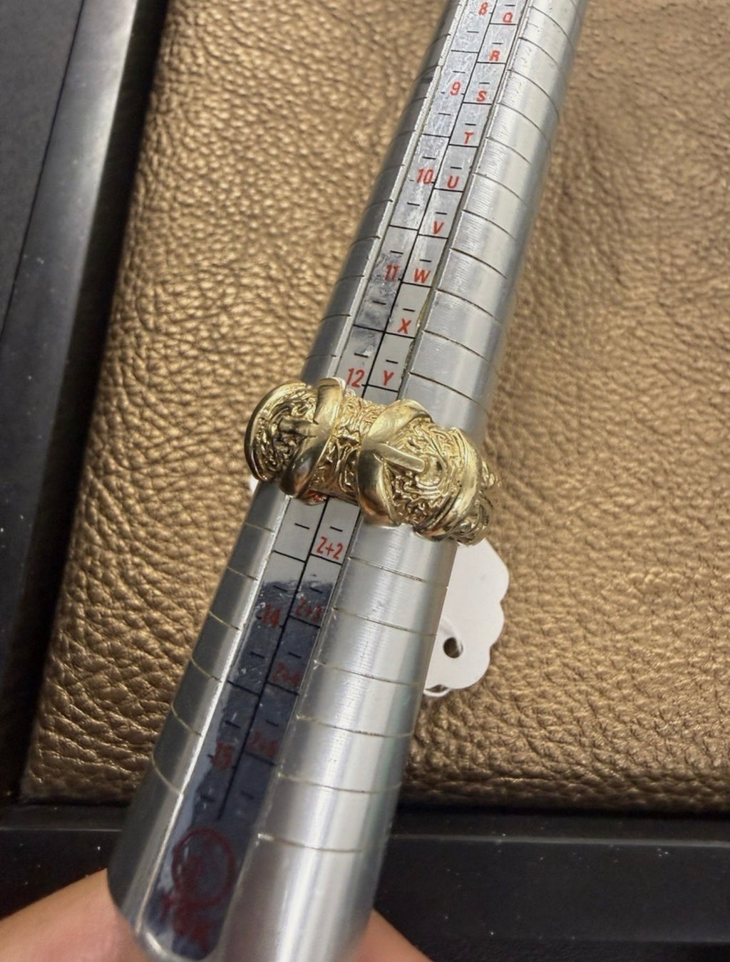 9ct Gold Buckle Ring - Beautiful Attention To Detail Hallmarked Size Z - 14.3g