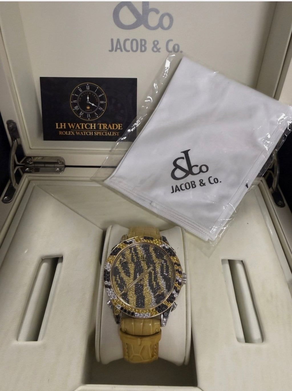 Jacob and Co !RARE! 5 Timezone D-465739 - Multiple Straps - Original box