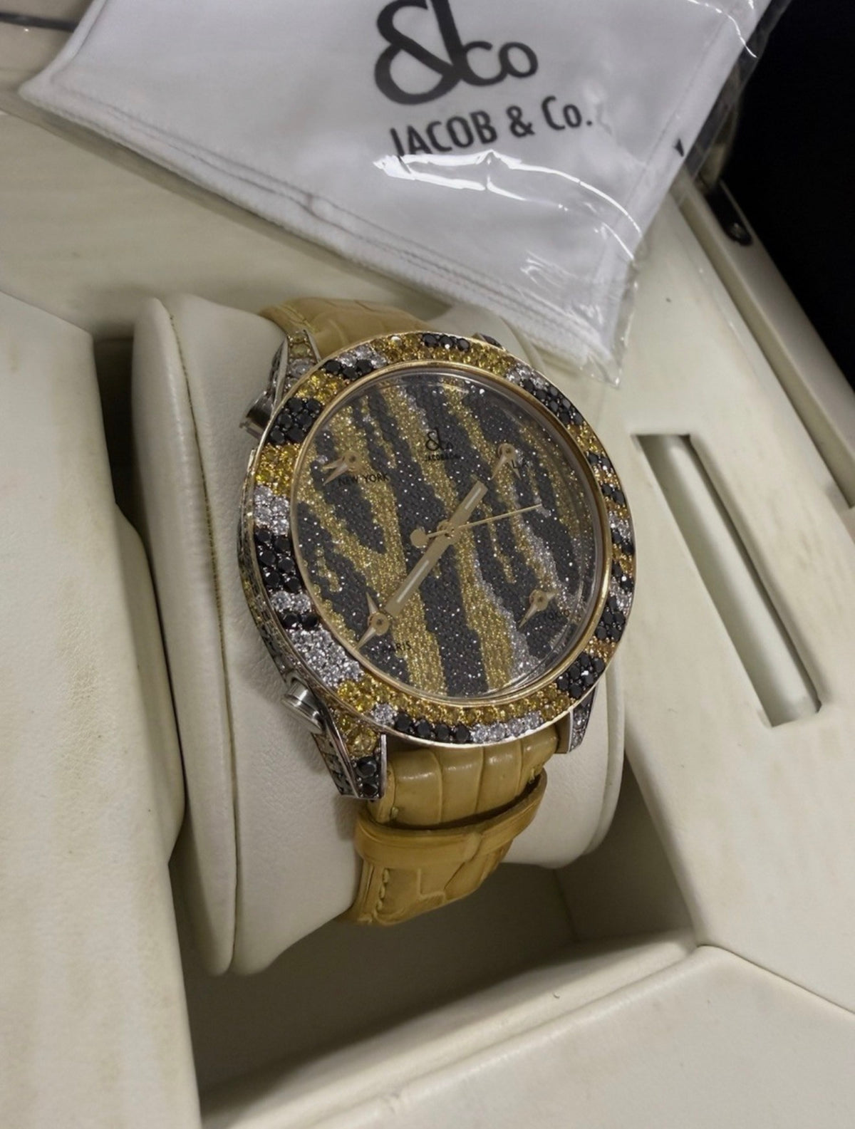 Jacob and Co !RARE! 5 Timezone D-465739 - Multiple Straps - Original box