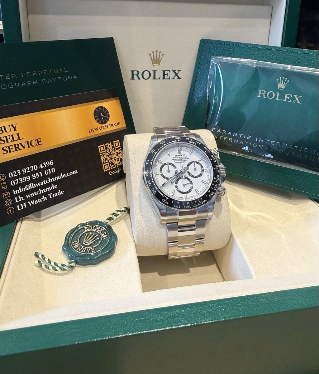 ‘Rare Stickered! Rolex Daytona 126500LN Panda 40mm Oystersteel case & White dial