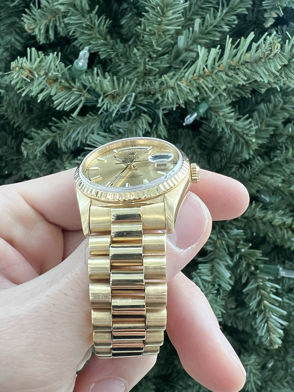 Rolex Daydate 18238 Presidential 18ct Gold Champagne Baton Dial