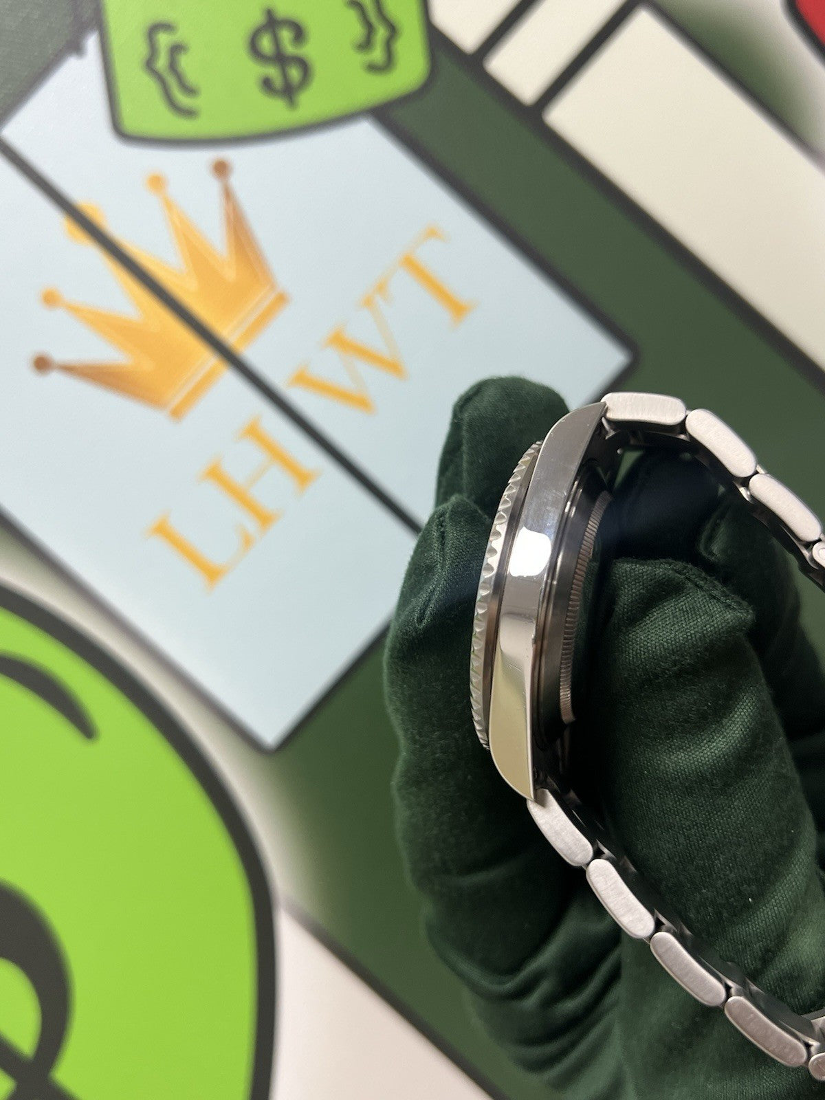 Rolex Submariner Rare Kermit V Serial Engraved Rehault Watch - 16610LV Full Set