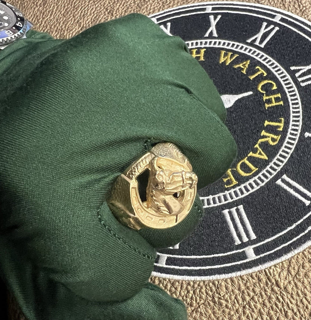 Men’s 9ct Solid Gold Horse Ring – Size Y/Z- Fully Hallmarked – 32.9 grams