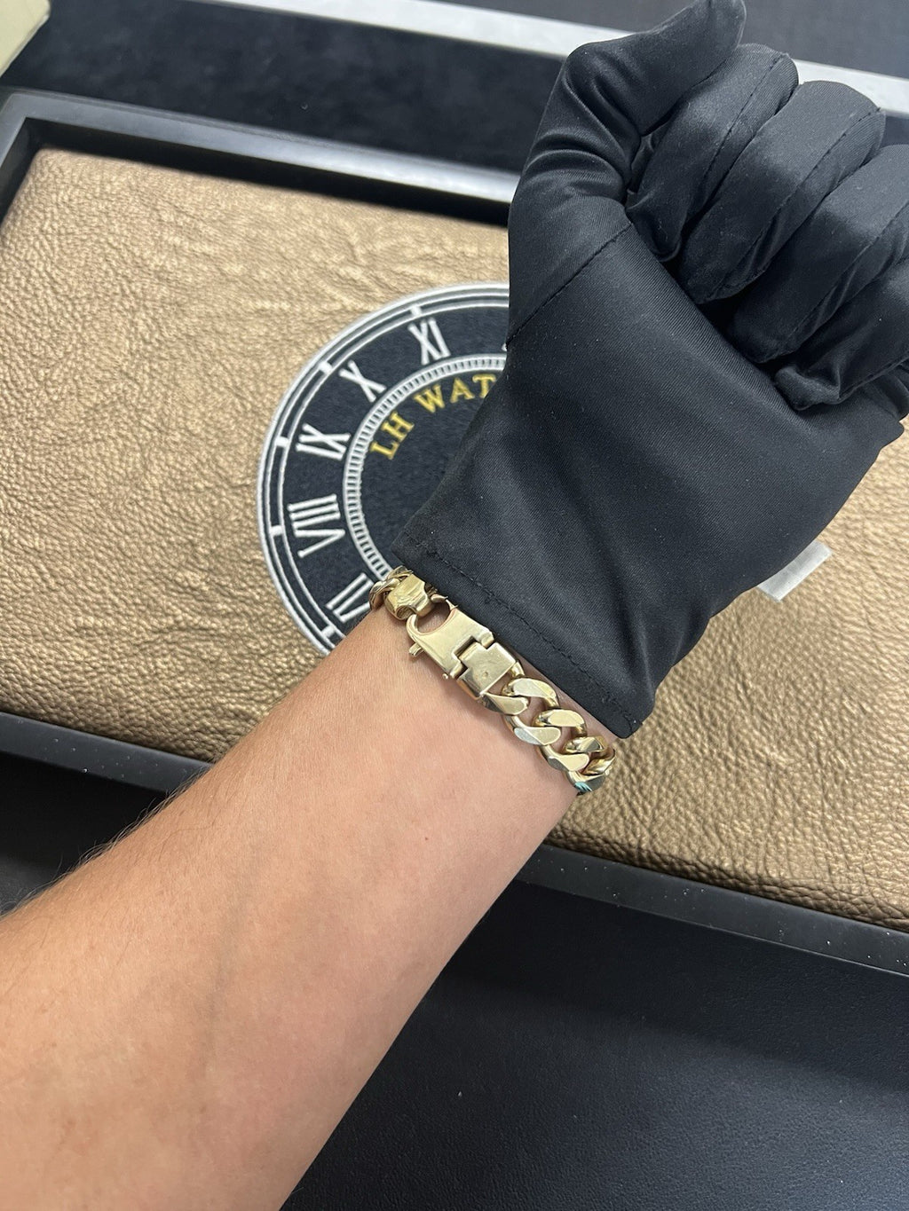 Solid Gold Curb Chain Bracelet 9ct Heavy