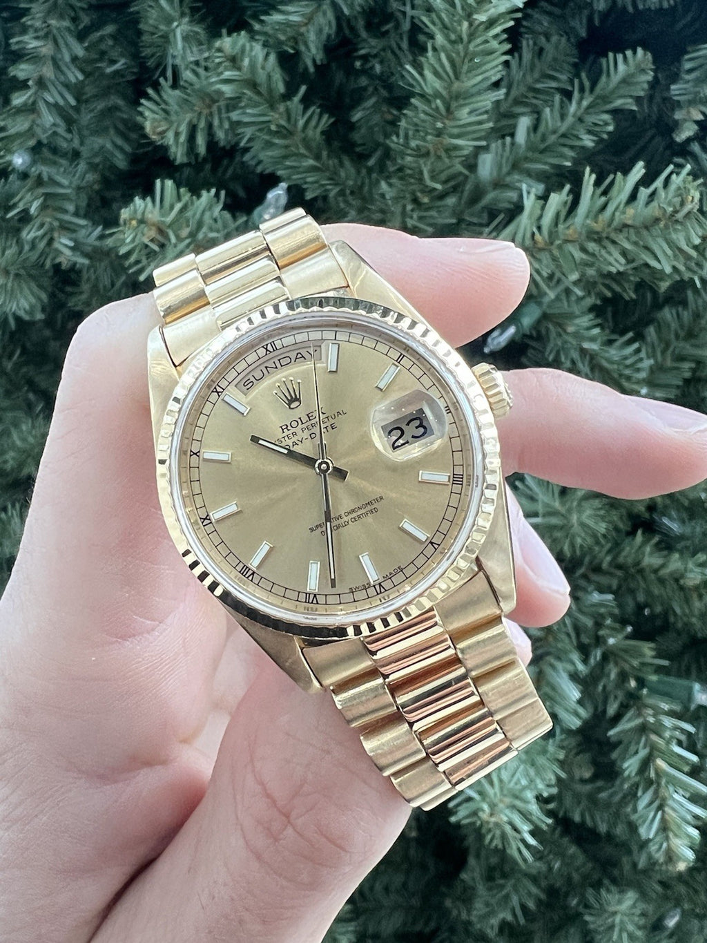Rolex Daydate 18238 Presidential 18ct Gold Champagne Baton Dial