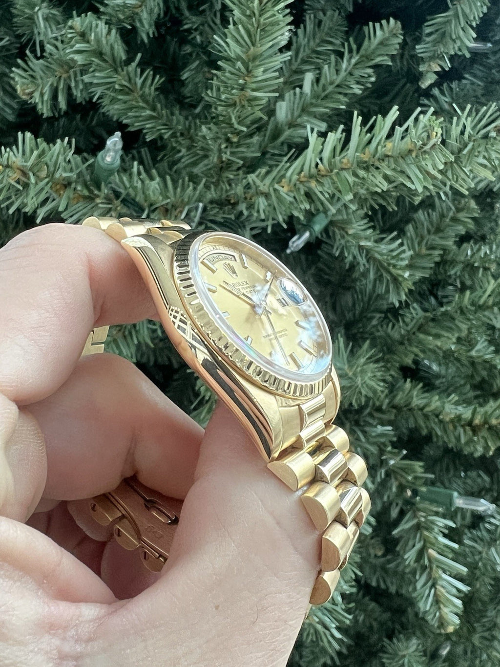Rolex Daydate 18238 Presidential 18ct Gold Champagne Baton Dial